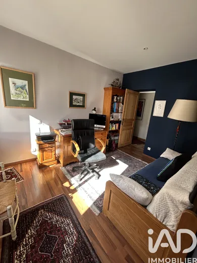 Appartement à Saint-Martin-de-Queyrières (05120)