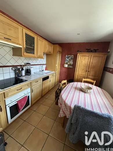 Appartement à Saint-Martin-de-Queyrières (05120)