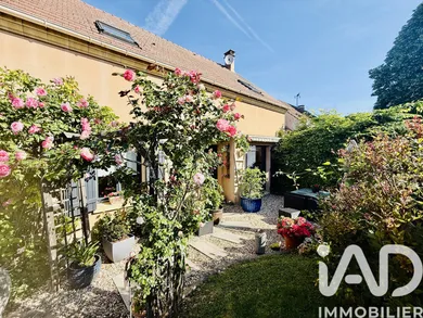 Maison traditionnelle à Magny-en-Vexin (95420)