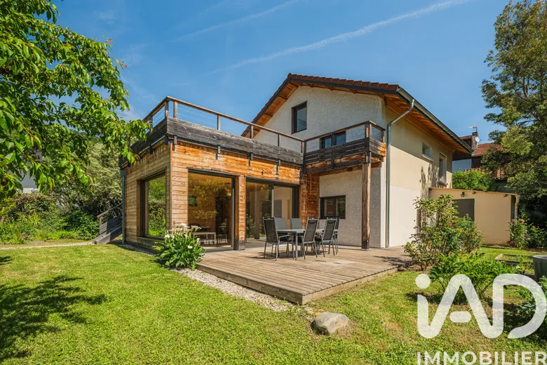 Maison 5 pièces 150 m² · à Jarrie · 150 m² · 472 000 €
