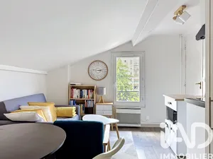 Apartment in Les Lilas (93260)