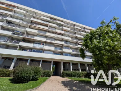 Apartment in Le Bouscat (33110)