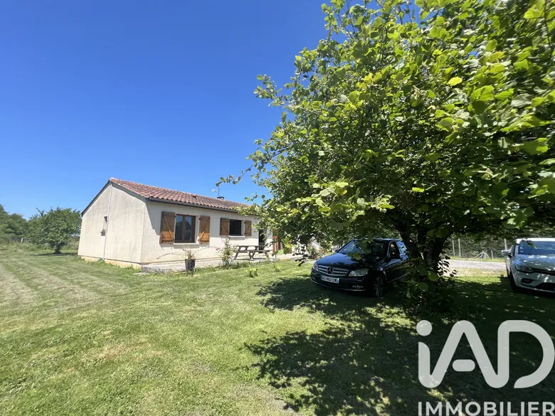 Maison 4 pièces 89 m² · à Galgon · 89 m² · 195 000 €