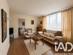 Apartment in Vanves (92170)