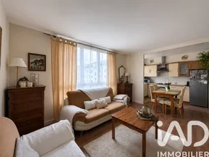 Apartment in Vanves (92170)