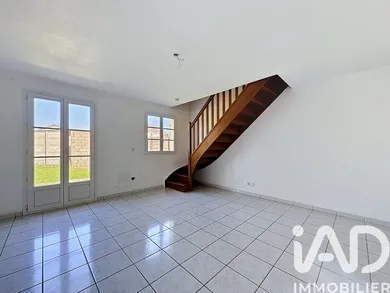 Duplex in Bonnard (89400)
