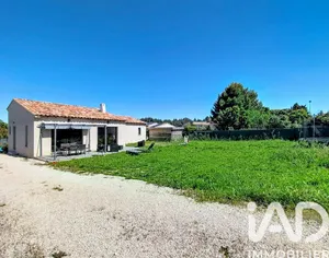 House in La Roque-sur-Pernes (84210)