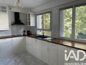 Apartment in Bry-sur-Marne (94360)