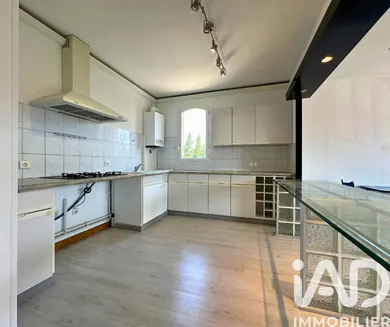 Apartment in Le Pontet (84130)