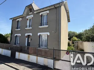 Maison de ville à Parthenay (79200)