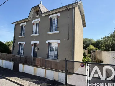 Maison de ville à Parthenay (79200)