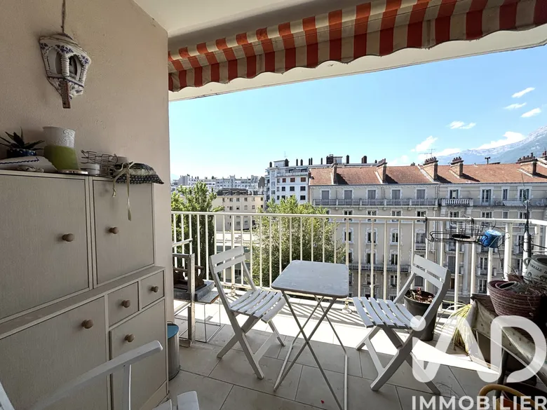 Appartement 4 pièces 109 m² · à Grenoble · 108,9 m² · 330 000 €