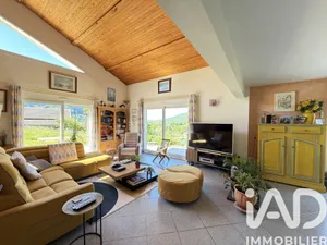 Maison d'architecte à Serrières-sur-Ain (01450)