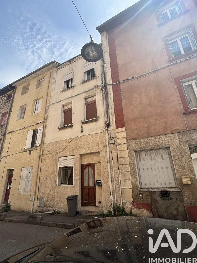 Immeuble 2 pièces 181 m² · à Rive-de-Gier · 181 m² · 155 000 €