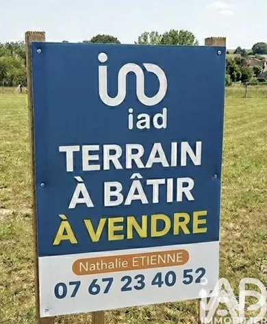 Terrain à bâtir à Saint-Vaast-en-Chaussée (80310)