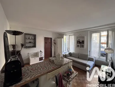 Apartment in Les Lilas (93260)