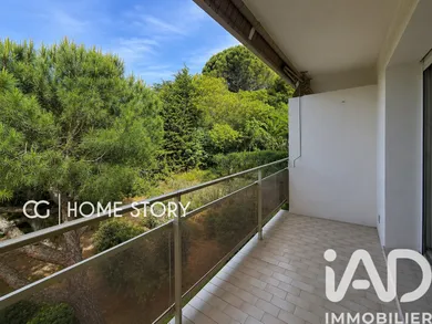 Apartment in Six-Fours-les-Plages (83140)