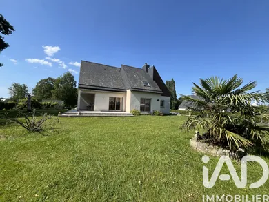 Architectural house in Pleslin-Trigavou (22490)
