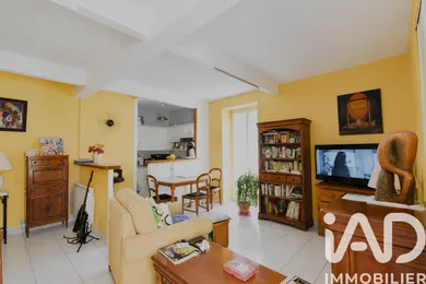 Apartment in Saintes (17100)