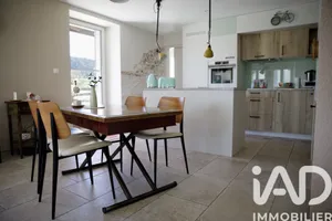Appartement à Villers-le-Lac (25130)