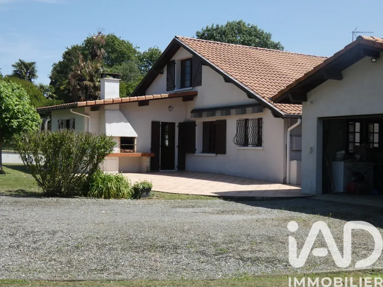 Maison 7 pièces 149 m² · à Garrey · 149 m² · 260 000 €