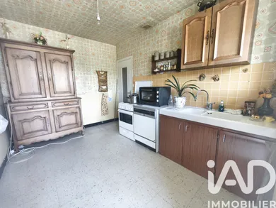 House in Laval (53000)