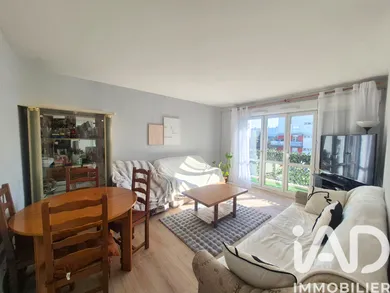 Appartement à Sainte-Geneviève-des-Bois (91700)