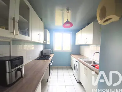 Appartement à Sainte-Geneviève-des-Bois (91700)