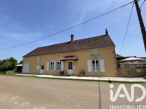 Maison de campagne à Menou (58210)