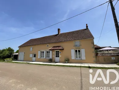 Maison de campagne à Menou (58210)