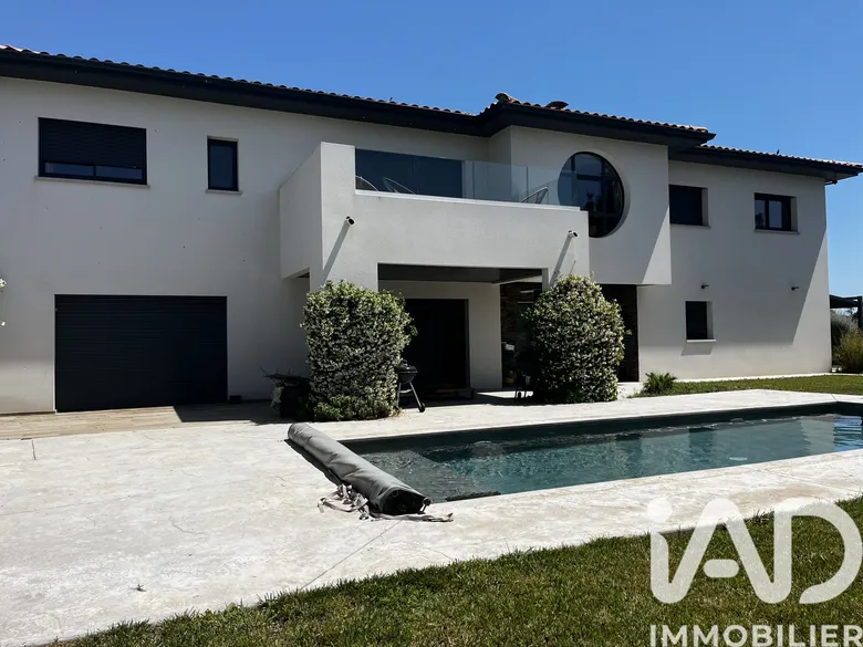 Maison 5 pièces 162 m² · à Sainte-Marie-la-Mer · 162 m² · 649 000 €