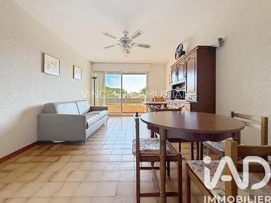 Apartment in Six-Fours-les-Plages (83140)