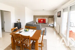 Appartement à Sainte-Geneviève-des-Bois (91700)