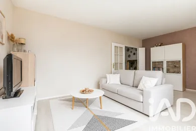 Apartment in Combs-la-Ville (77380)