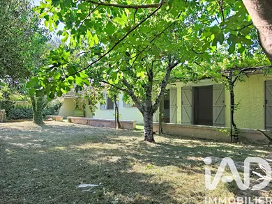 House in Entraigues-sur-la-Sorgue (84320)