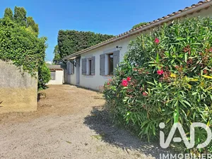 House in Entraigues-sur-la-Sorgue (84320)