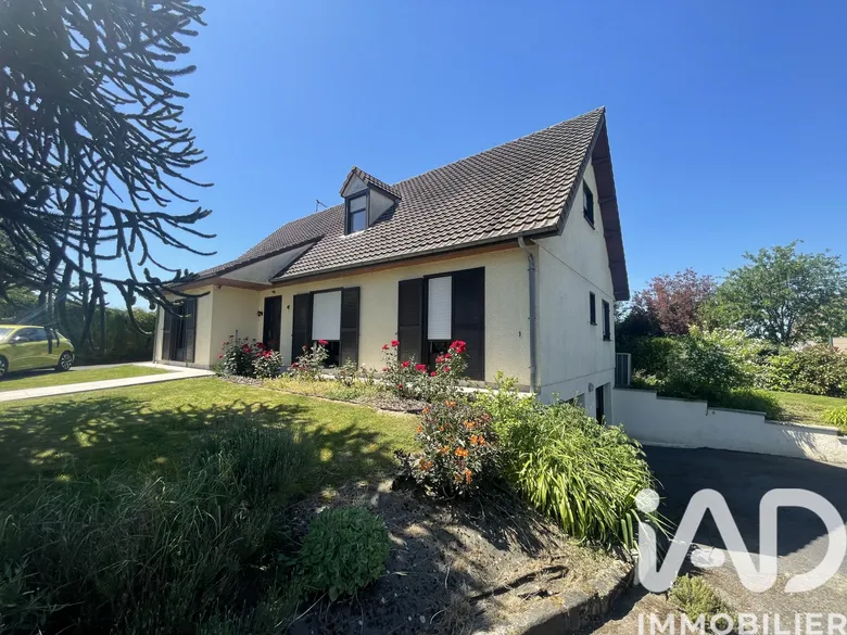 Maison 10 pièces 205 m² · à Paillencourt · 205 m² · 415 000 €