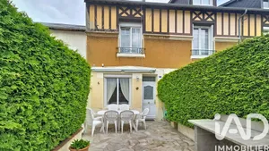 Townhouse in Lisieux (14100)