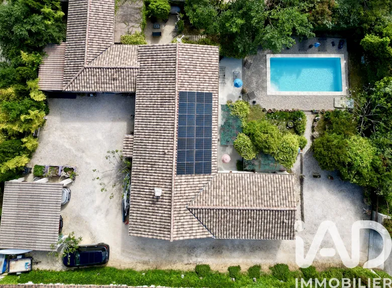 Maison 6 pièces 173 m² · à Saint-Julien-de-Peyrolas · 173 m² · 469 000 €