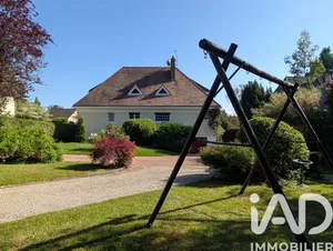 Maison d'architecte à Saint-Georges-sur-Baulche (89000)