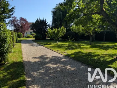 Architectural house in Saint-Georges-sur-Baulche (89000)