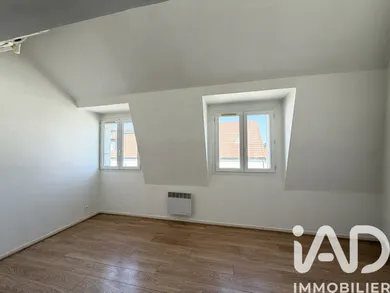 Apartment in Marolles-en-Hurepoix (91630)