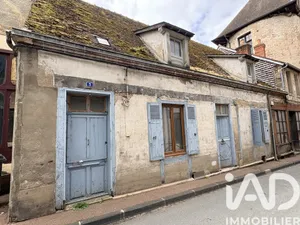 Maison à Ainay-le-Château (03360)