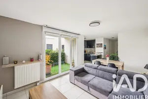 Apartment in Élancourt (78990)