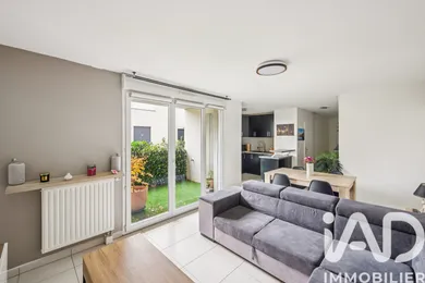 Apartment in Élancourt (78990)