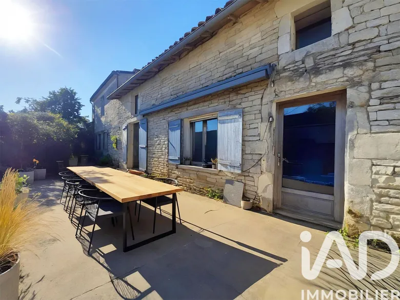 Maison 7 pièces 212 m² · à Plaine-d'Argenson · 212 m² · 159 000 €