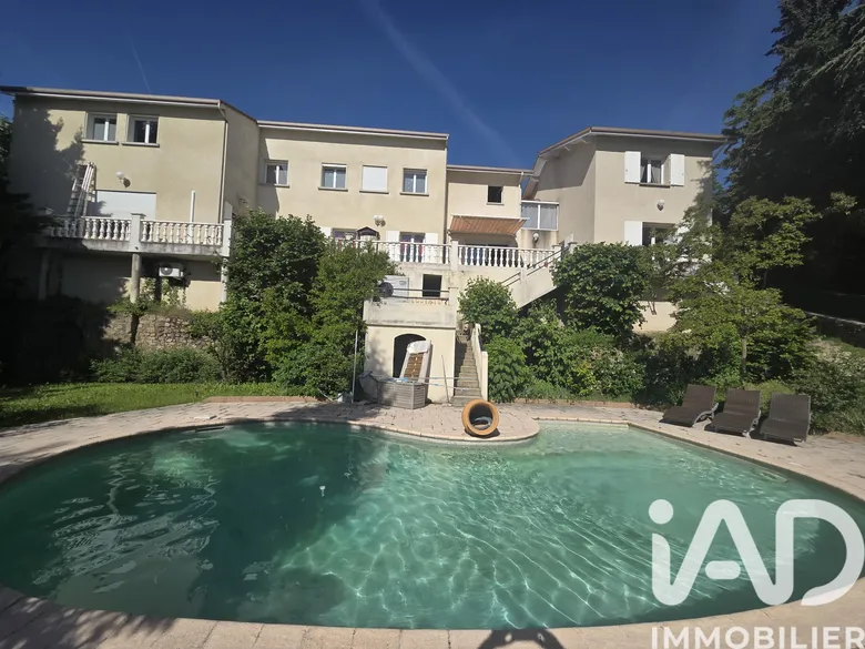 Maison 7 pièces 216 m² · à Annonay · 216,3 m² · 350 000 €