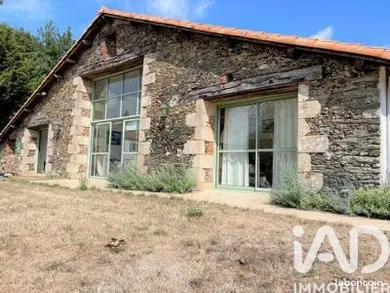 Domaine à Le Girouard (85150)