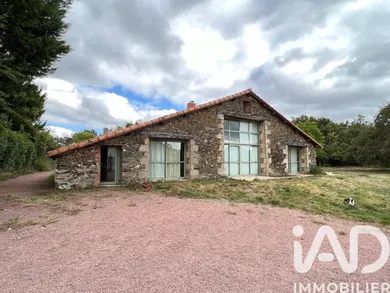 Domaine à Le Girouard (85150)