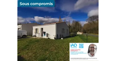 Traditional house in La Chapelle-des-Pots (17100)